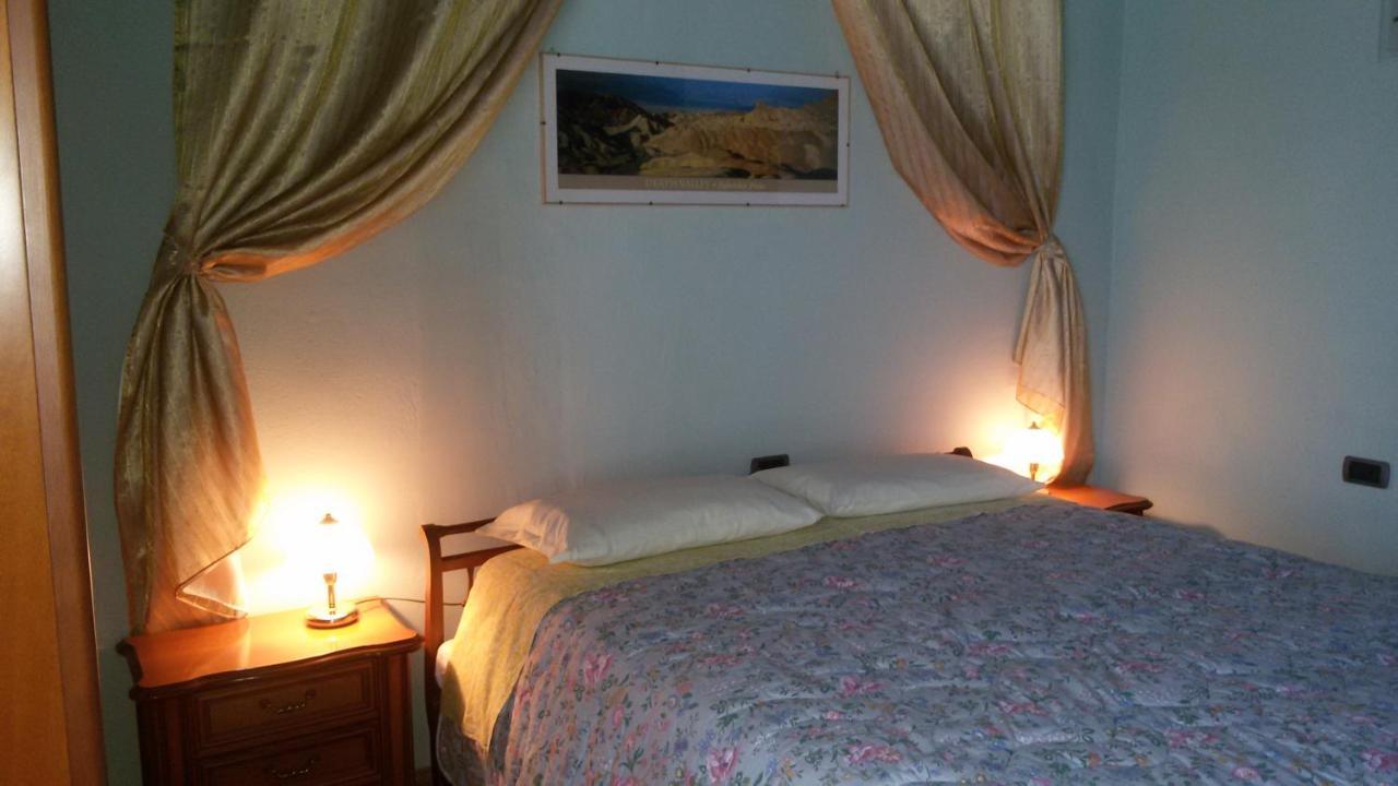 Nerviano Storica Quercia B&B חדר תמונה